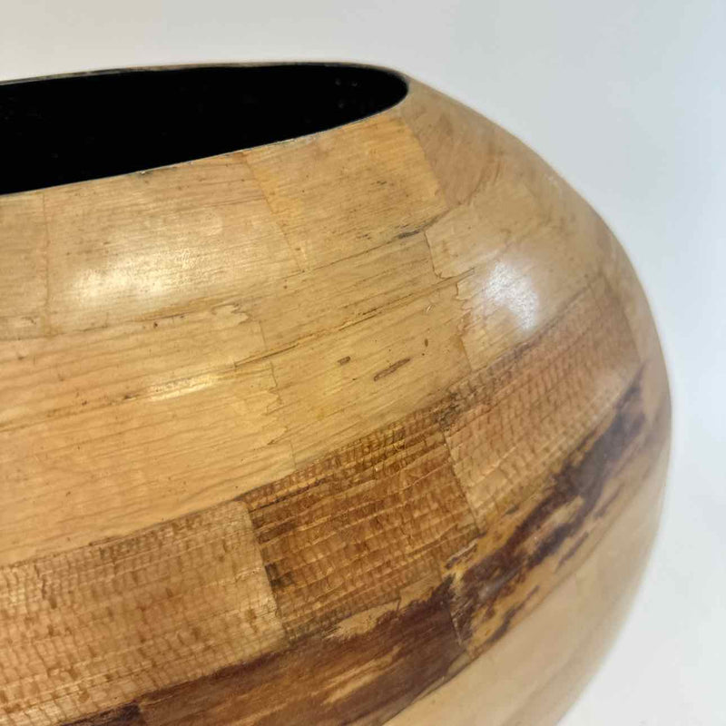 Vase/Urn