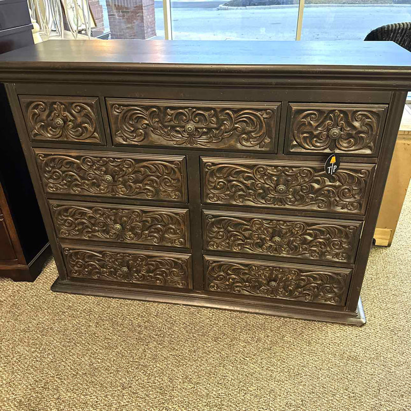 Bernhardt Dresser