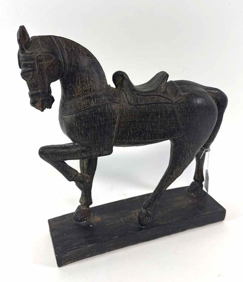 Figurine/Statue/Sculpture