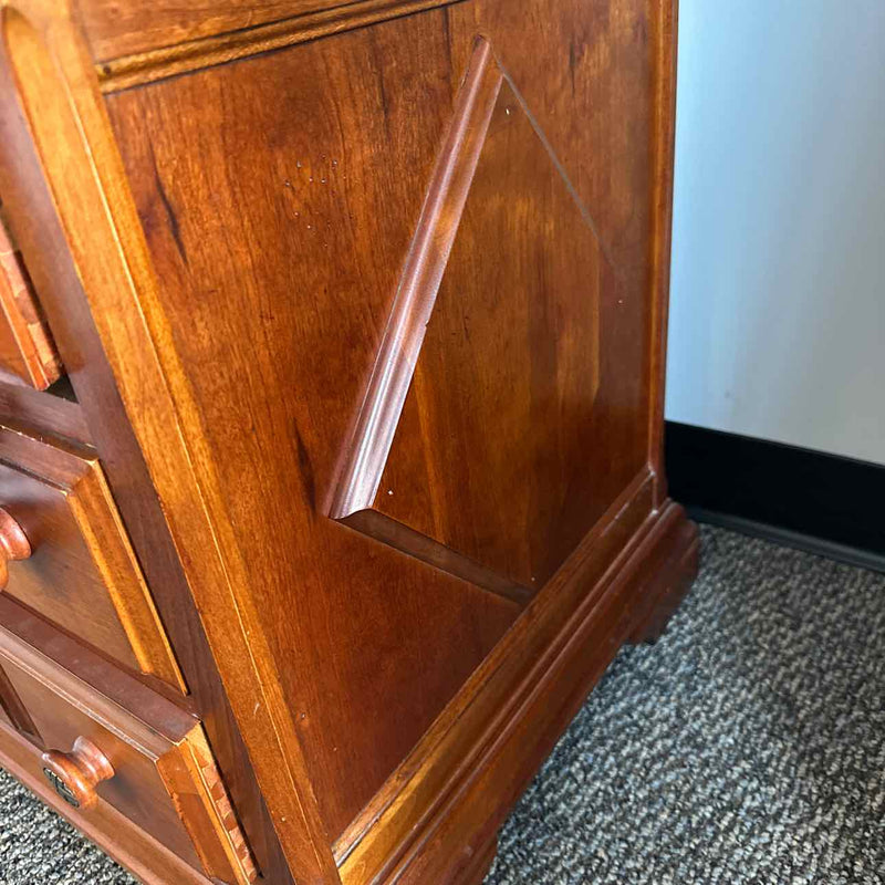 La Z Boy End Table