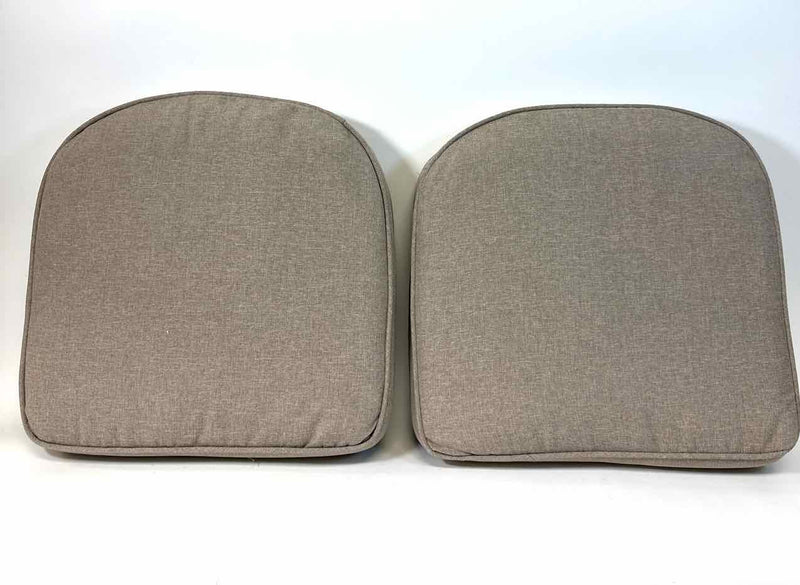 Broyhill Pillow