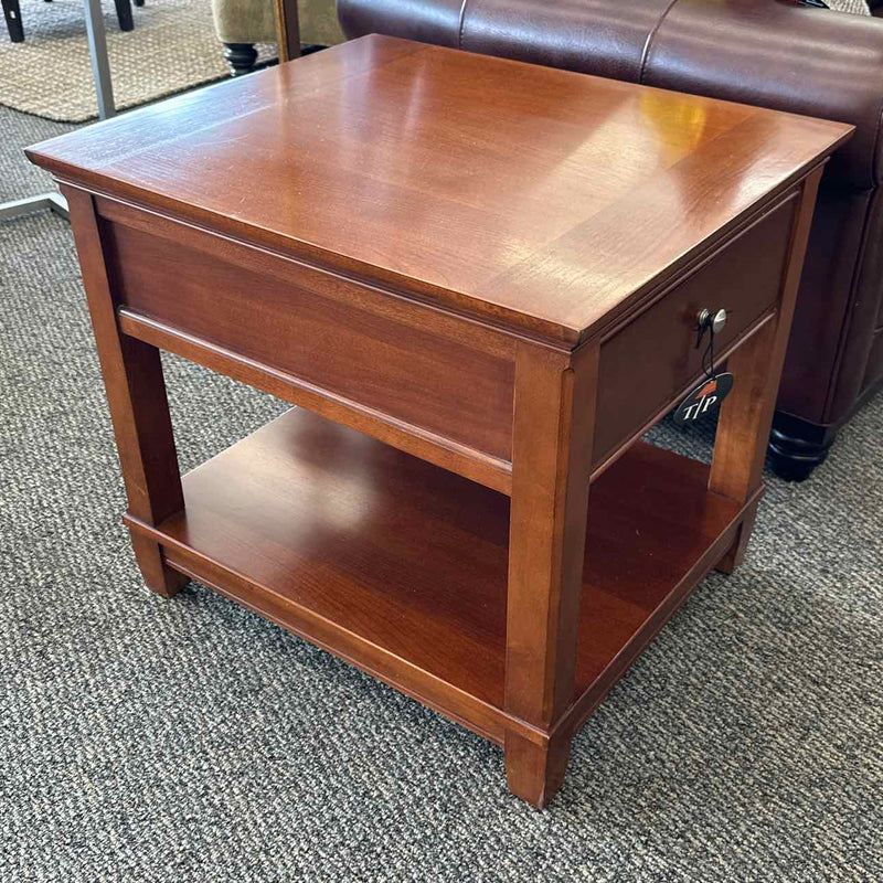 Thomasville End Table