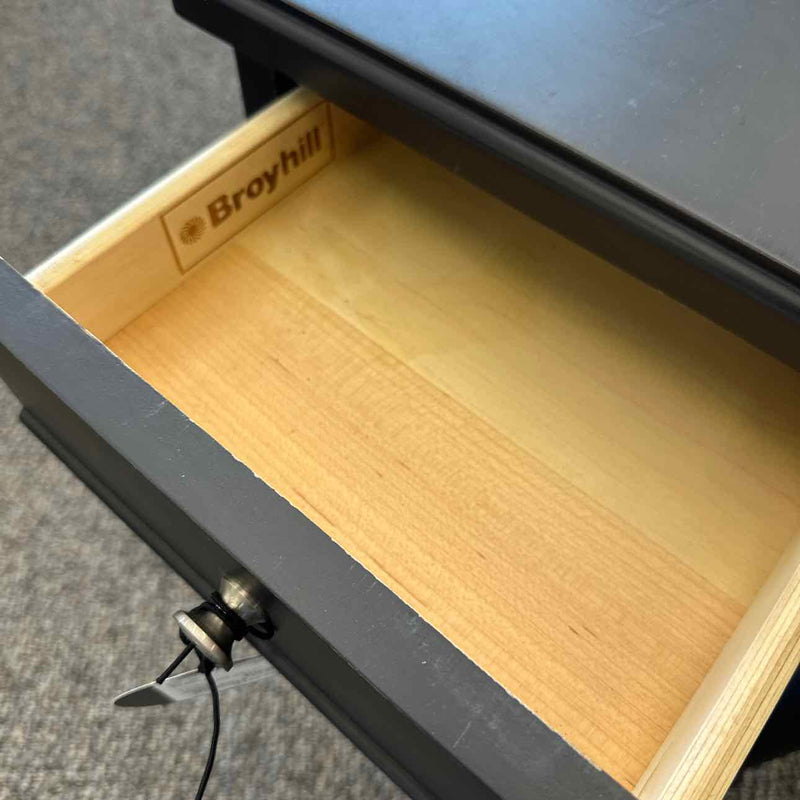 Broyhill End Table