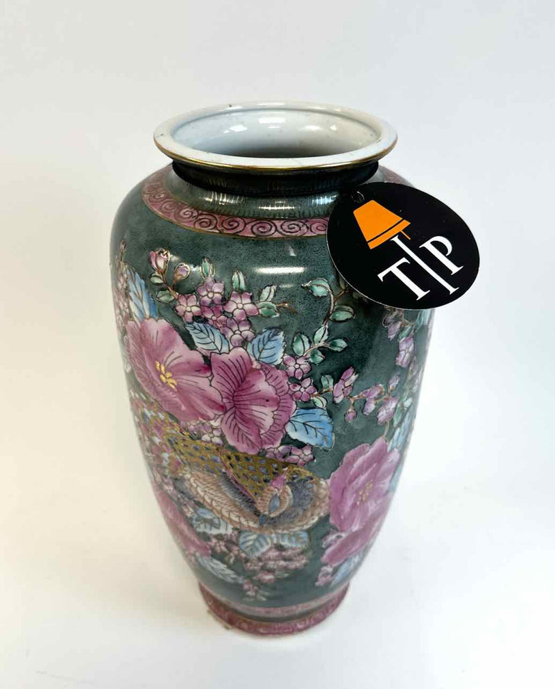 Vase/Urn