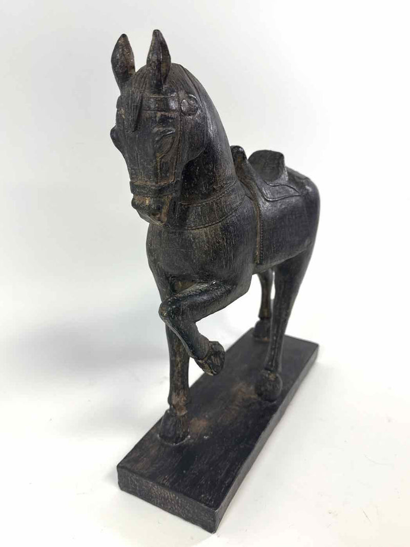 Figurine/Statue/Sculpture